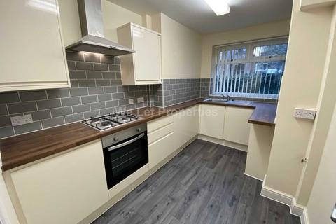 3 bedroom house to rent, Harrison Street, Manchester M30