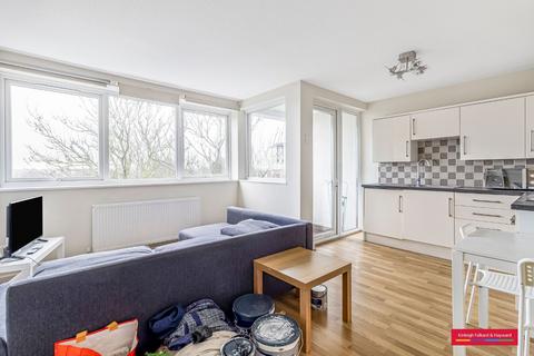 Ballards Lane, London, N3