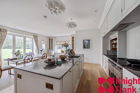 4 bedroom detached house to rent, Drift Road, Winkfield, Windsor, Berkshire, SL4