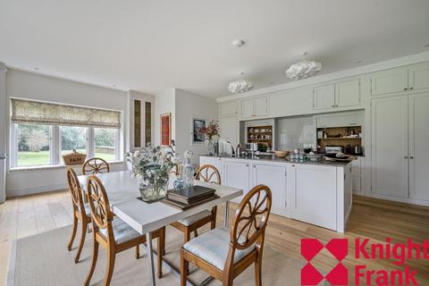 4 bedroom detached house to rent, Drift Road, Winkfield, Windsor, Berkshire, SL4