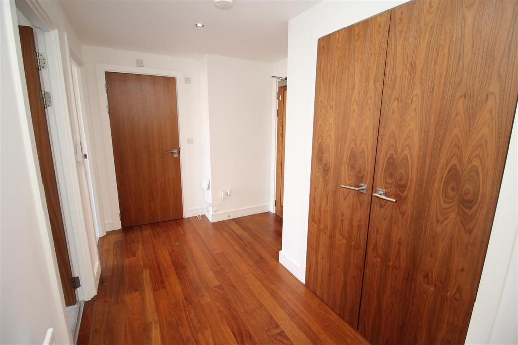Hall2.JPG