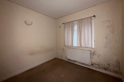 2 bedroom flat for sale, 6 Eldon Avenue, Borehamwood, Hertfordshire, WD6 1PP
