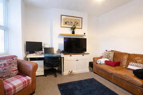 1 bedroom flat to rent, Westgate Bay Avenue, Westgate-On-Sea