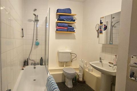 1 bedroom flat to rent, Westgate Bay Avenue, Westgate-On-Sea