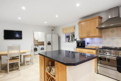 undefined, Quat Goose Lane, Cheltenham GL51