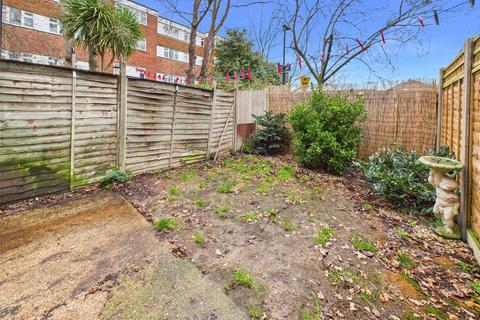 3 bedroom terraced house for sale, Edward Close, Hampton Hill