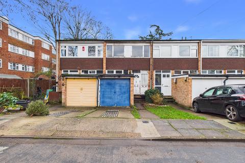 Edward Close, Hampton Hill