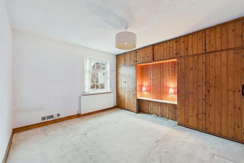 2 bedroom end of terrace house for sale, Station Road, Brough