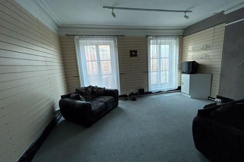 4 bedroom end of terrace house for sale, Bridge Street, Congleton CW12