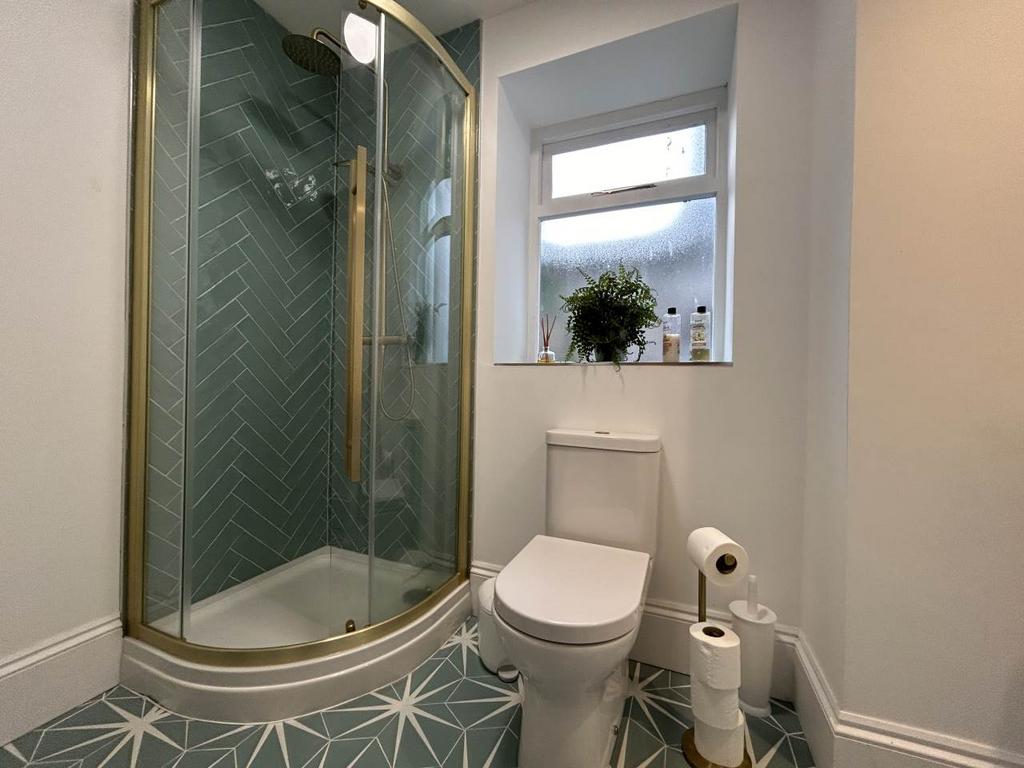 Shower Room 1