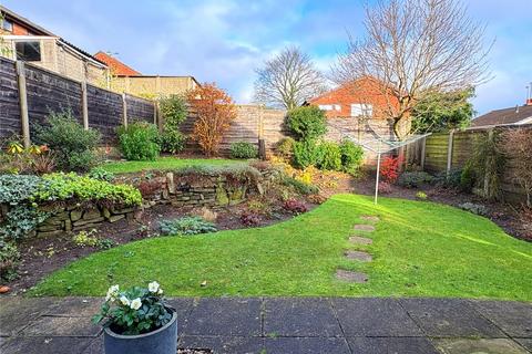 3 bedroom detached house for sale, Conway Close, Heywood, Greater Manchester, OL10
