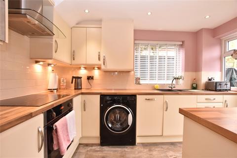 3 bedroom detached house for sale, Conway Close, Heywood, Greater Manchester, OL10