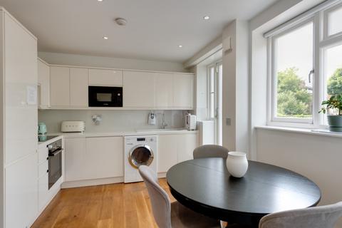 2 bedroom apartment to rent, North End, Hampstead, NW3