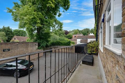 2 bedroom apartment to rent, North End, Hampstead, NW3