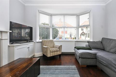 3 bedroom semi-detached house for sale, Moy Avenue, Eastbourne