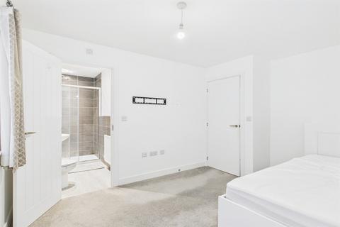 4 bedroom property to rent, Old Carr Grange Way, Wynyard, Billingham