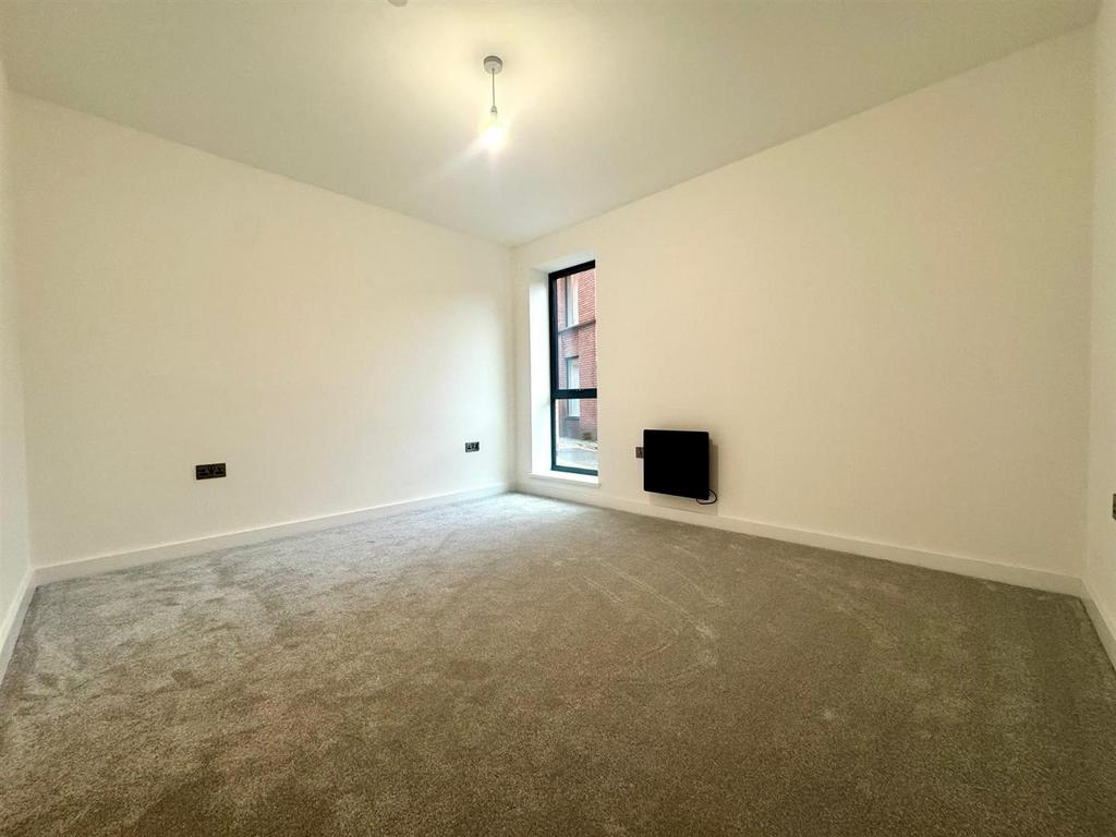 Bedroom pic 2.jpeg