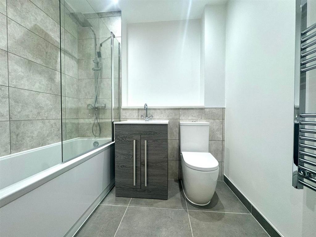 Bathroom.jpeg