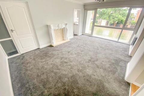 2 bedroom apartment to rent, Essex Close, Coventry CV5