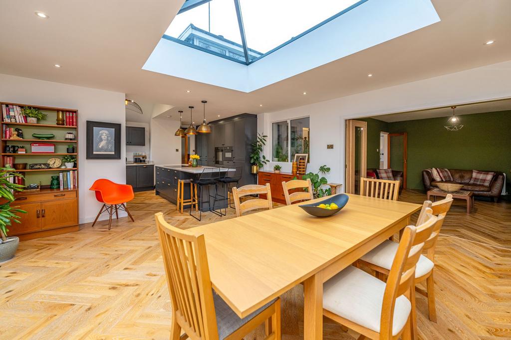 Open plan family area/Kitchen
