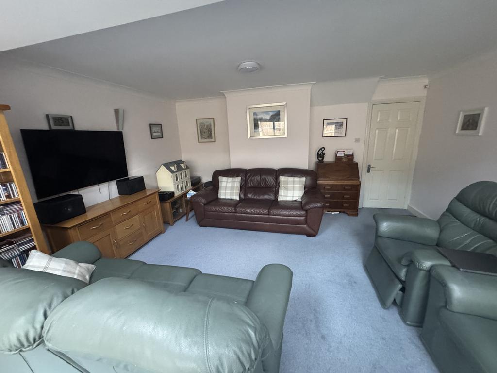 Sitting/Dining Room