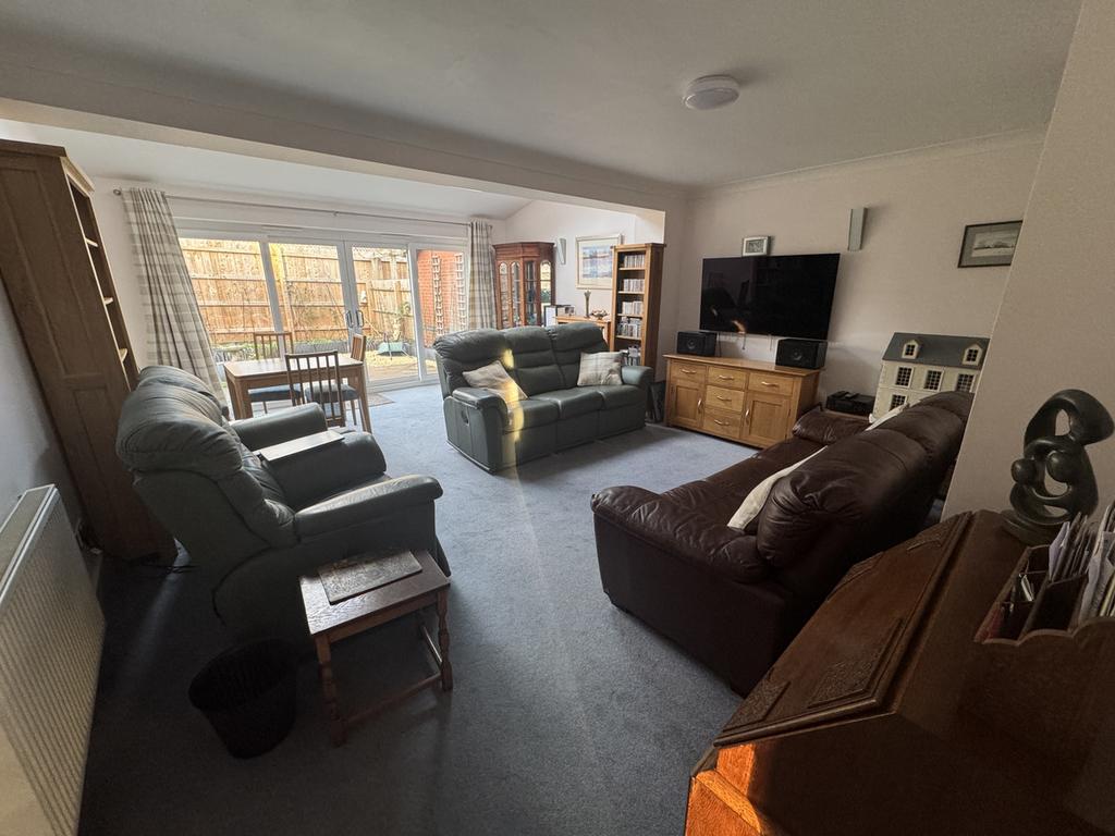 Sitting/Dining Room