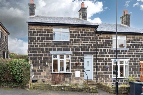 2 bedroom end of terrace house for sale, Ashtofts Mount, Guiseley, Leeds, West Yorkshire