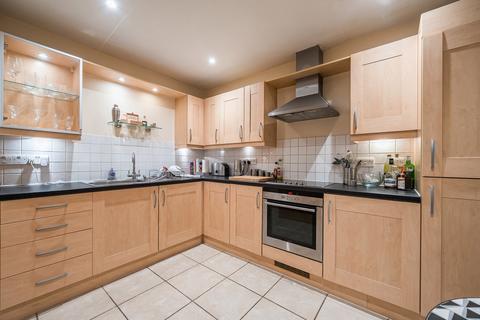 2 bedroom flat for sale, Charterhouse Road, Surrey GU7