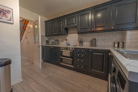 3 bedroom end of terrace house for sale, St. Davids Crescent, Newport, NP20