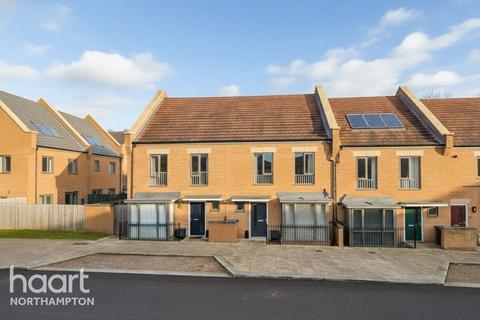 3 bedroom terraced house for sale, ashby wood Drive, Northampton