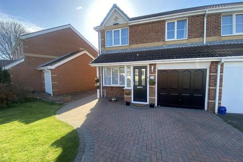 3 bedroom semi-detached house for sale, Meadow Close, Seghill, Cramlington