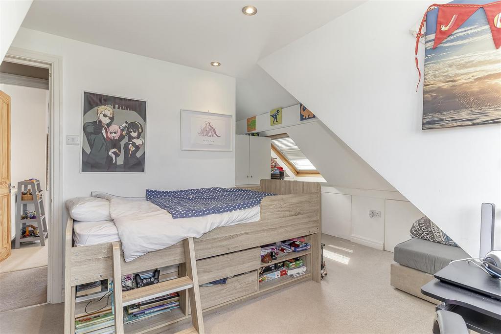 Bedroom 4 - B.jpg