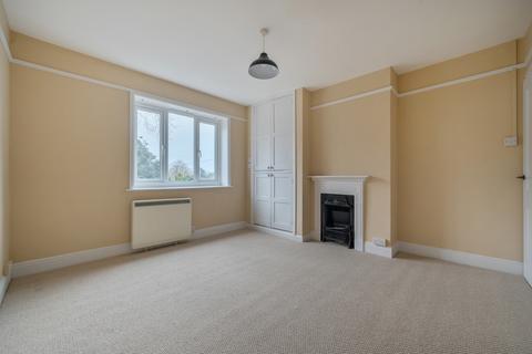 3 bedroom semi-detached house to rent, Lyburn Road, Salisbury SP5