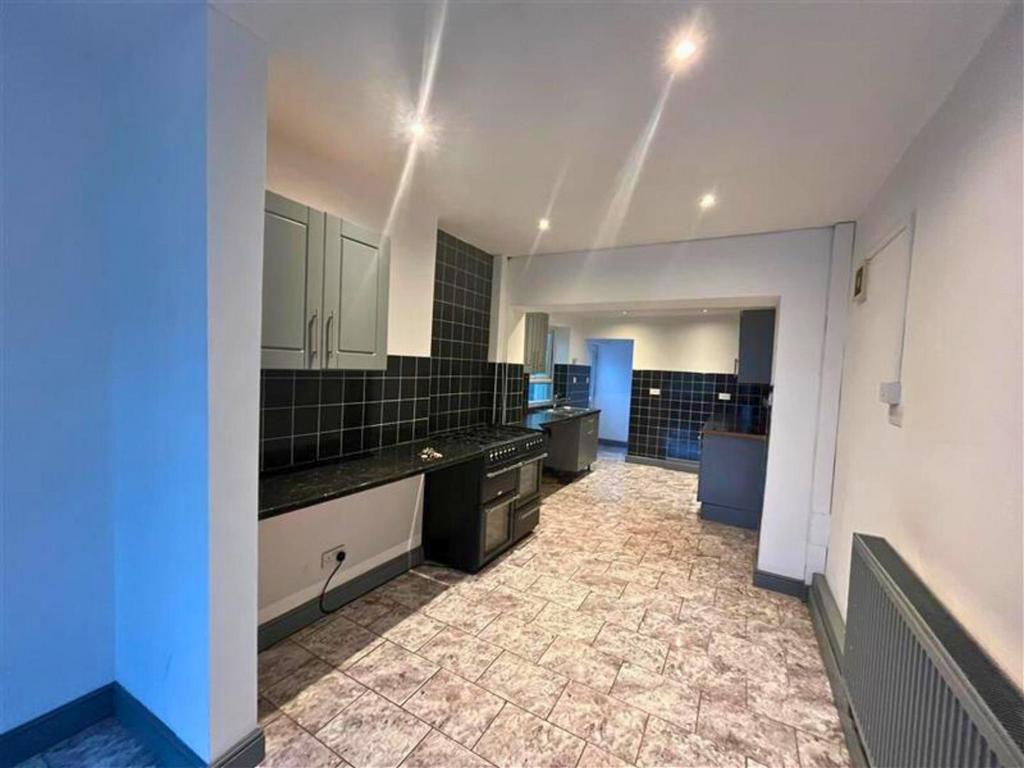Kitchen (2).png