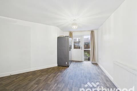 4 bedroom terraced house for sale, Barley Mow View, Repton Park, Ashford, TN23