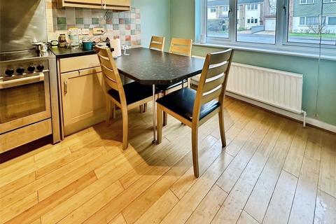 3 bedroom semi-detached house for sale, Chatsworth Avenue, Winnersh, Wokingham