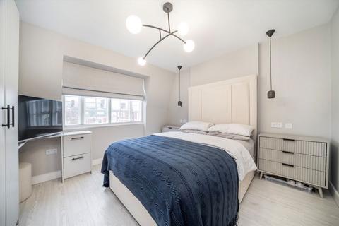 3 bedroom flat for sale, Upper Street, London N1