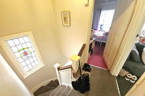2 bedroom apartment for sale, Grange Road, Leigh on sea, Leigh on sea,