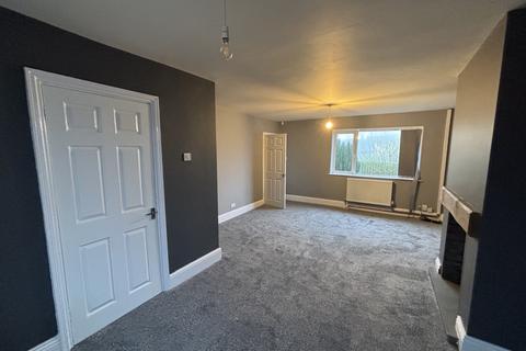 3 bedroom semi-detached house to rent, Wardle Crescent, Keighley BD21