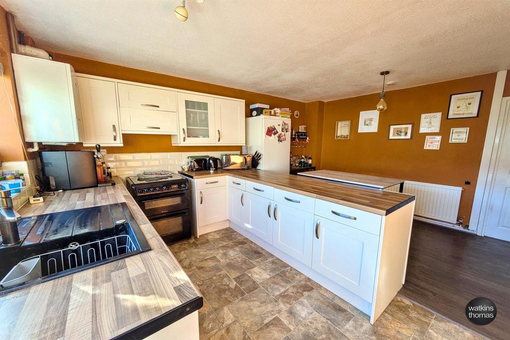 Kitchen/Breakfast Ro