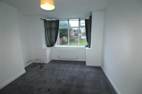 3 bedroom semi-detached house to rent, Piecewood Road, Leeds