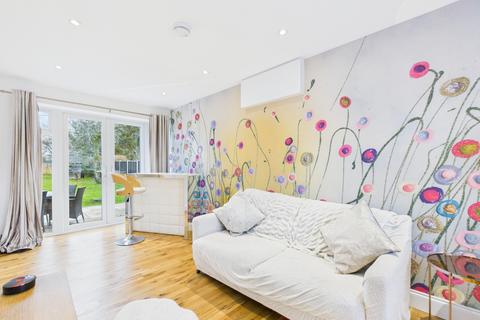 4 bedroom detached house for sale, Bramley Road, Pamber End, RG26