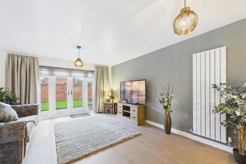 2 bedroom semi-detached house for sale, Windmill Avenue, North Shields