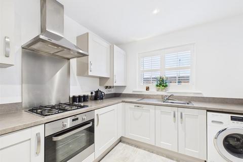 2 bedroom semi-detached house for sale, Windmill Avenue, North Shields
