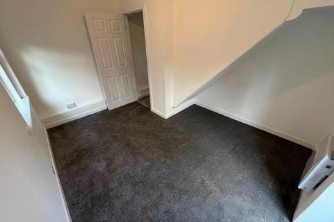 2 bedroom flat to rent, The Polygon, Southampton