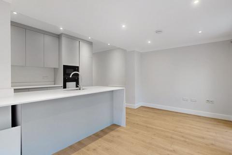 2 bedroom flat to rent, Deerhurst Road, London NW2
