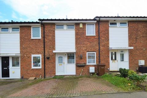 3 bedroom house to rent, Hazlemere Drive, Gillingham ME7