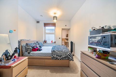 1 bedroom flat to rent, Tower Bridge Road, Southwark, SE1