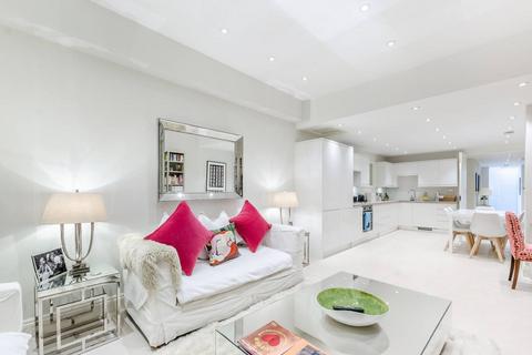 3 bedroom flat for sale, Sloane Gardens, Sloane Square, London, SW1W