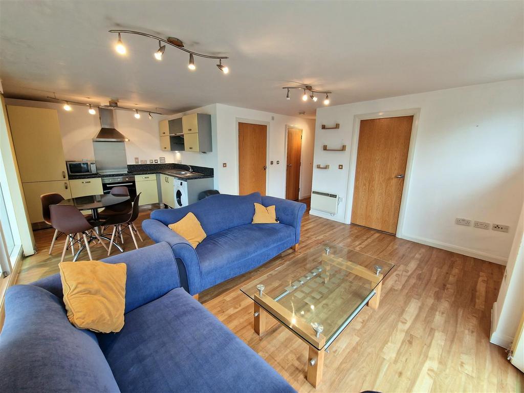 Lounge/Kitchen